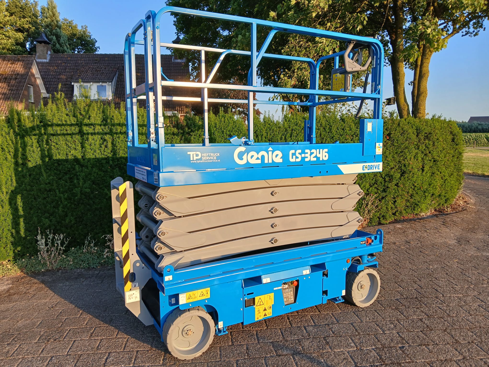 Genie GS-3246