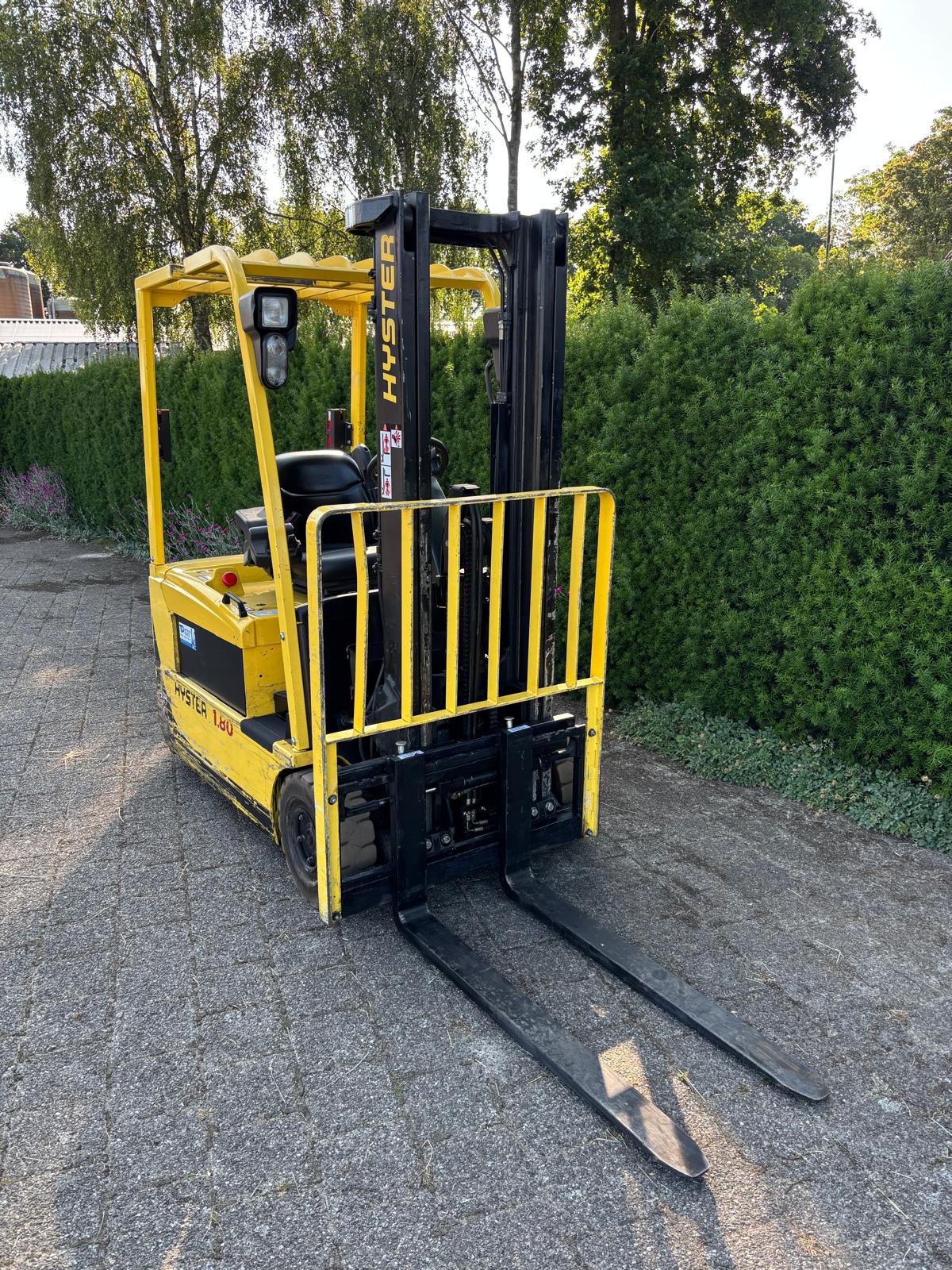 Hyster J1.80XM